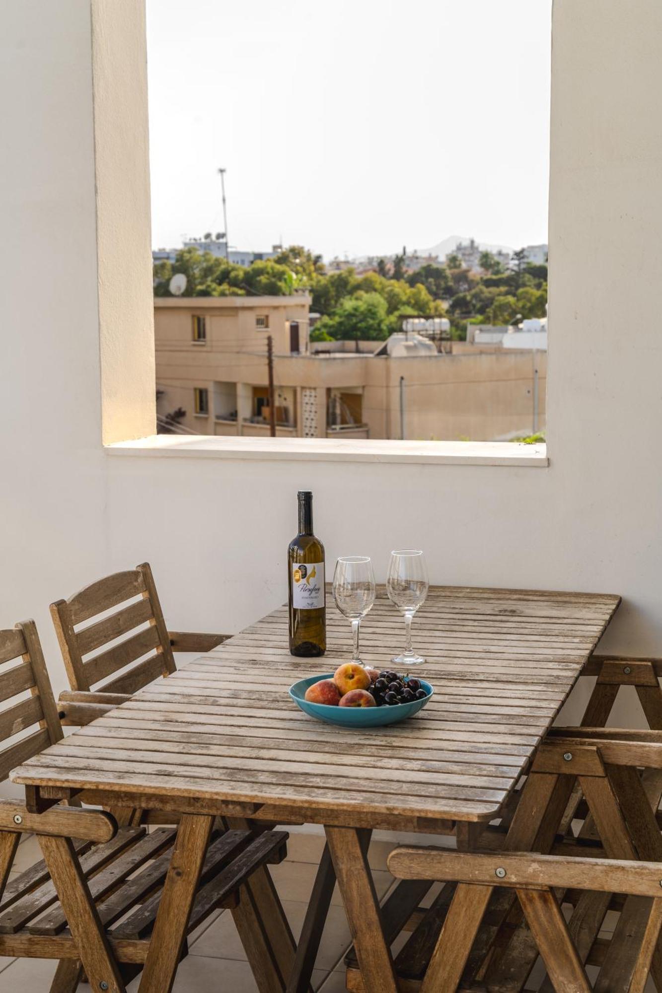 Violet Dusk City Center Flat Larnaca Exterior photo